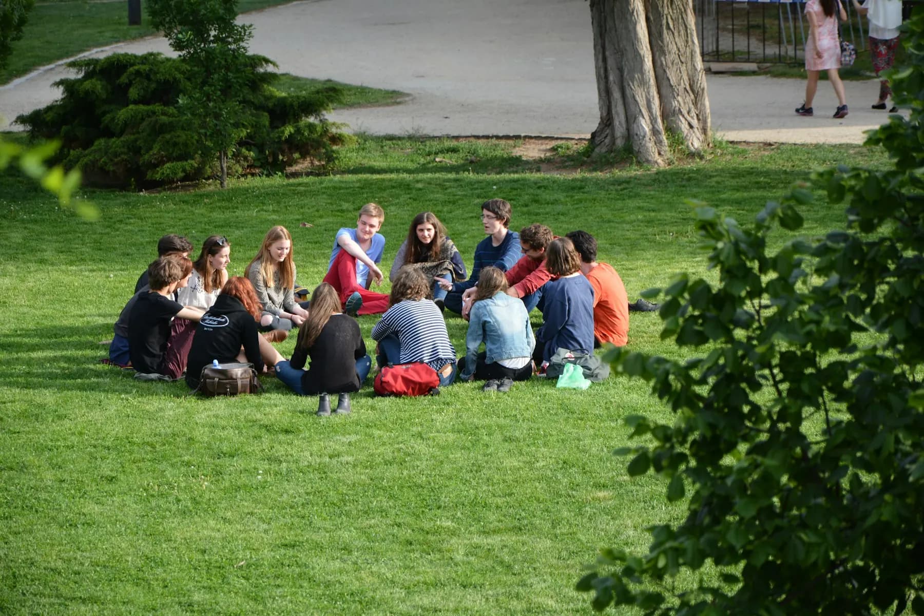 Deltagere i samtale under en workshop